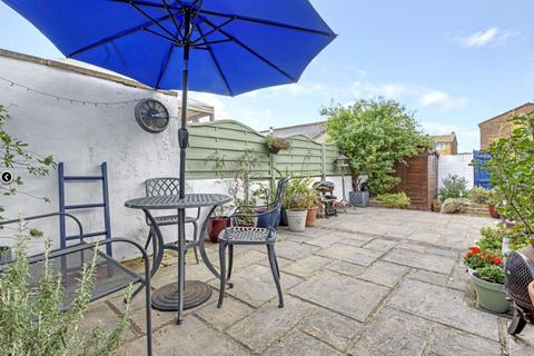 3 bedroom terraced house for sale, Banks Lane, Bexleyheath