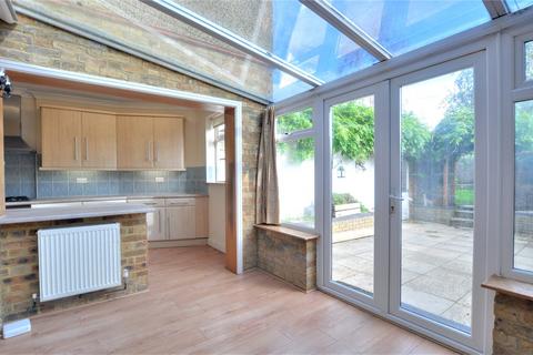 3 bedroom semi-detached house to rent, Penton Road, Surrey TW18