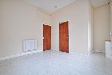 1 bedroom end of terrace house to rent, Duckpool Road, Newport, NP19