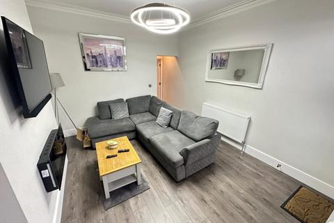 6 bedroom house share to rent, Room 6, St Lukes Crescent, Leeds, LS11 8LA