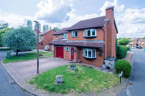 5 bedroom detached house to rent, Orne Gardens, Bolbeck Park