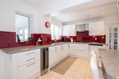 5 bedroom detached house to rent, Orne Gardens, Bolbeck Park