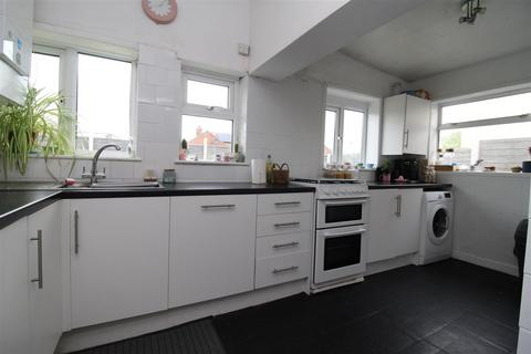 4 bedroom detached bungalow for sale, Bentley Avenue, Herne Bay