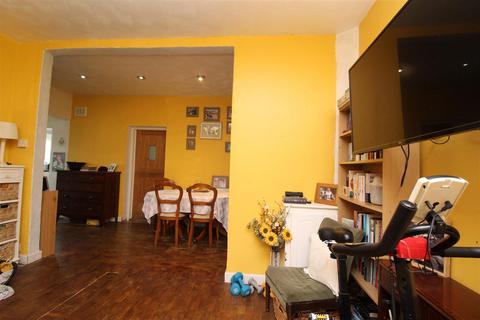 4 bedroom detached bungalow for sale, Bentley Avenue, Herne Bay
