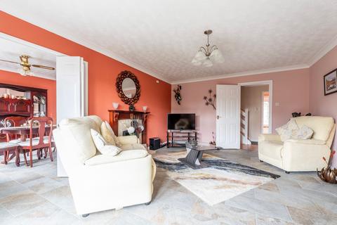 6 Beech Road, Beetley, Dereham, NR20 4HR
