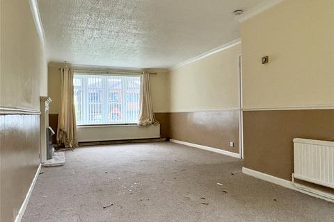 3 Erica Avenue, Oldham, OL4 2TS