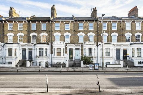 2 bedroom flat for sale, Queenstown Road, Battersea