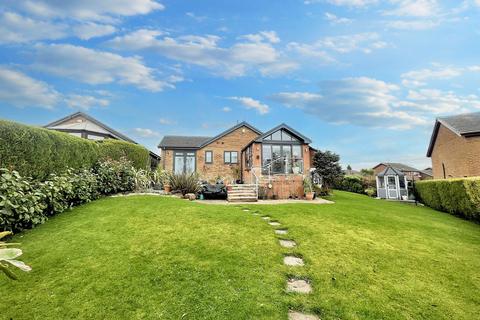 3 bedroom detached bungalow for sale, Kirk Edge Avenue, Worrall, S35