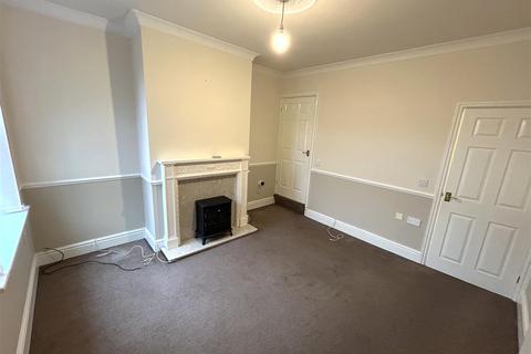 2 bedroom house to rent, Harrison Road, Stourbridge, West Midlands