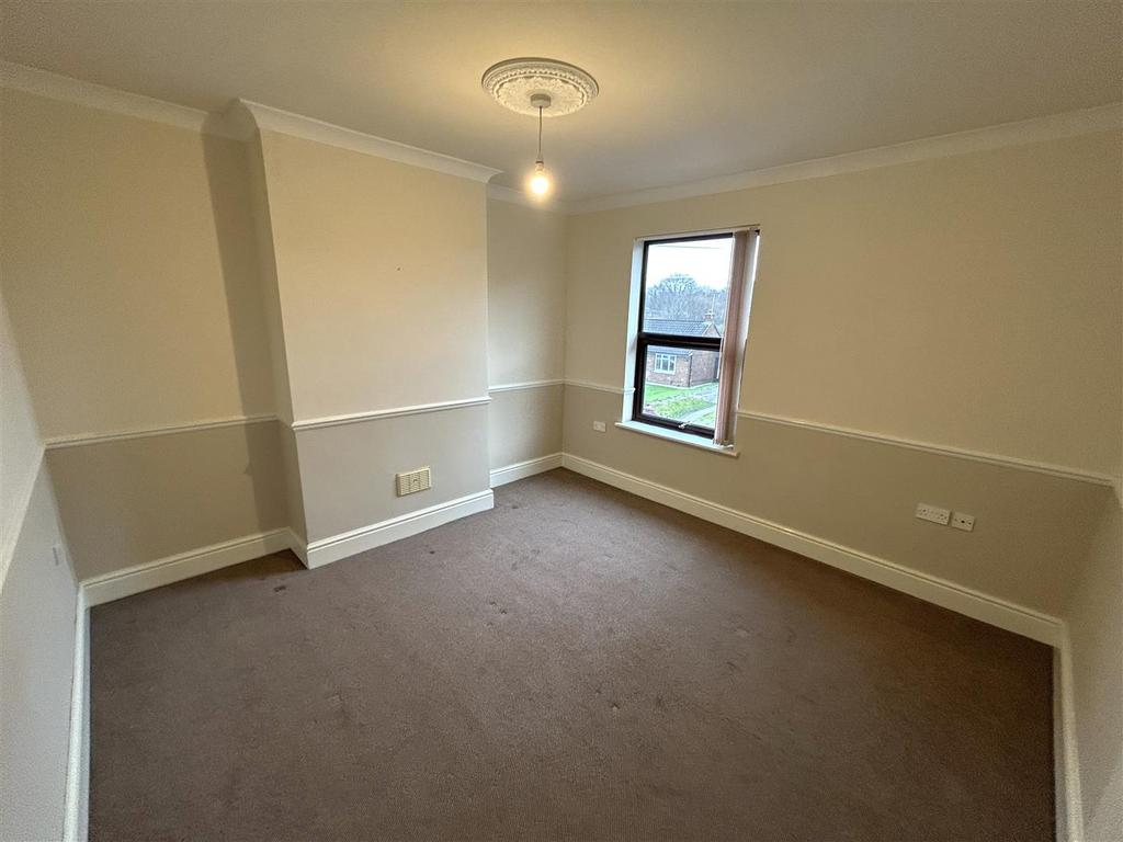 Bedroom 1.JPG