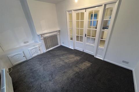 2 bedroom end of terrace house to rent, Blandford Road, Quinton, Birmingham