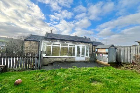 3 bedroom terraced house to rent, Greenfield Road, Holmfirth, HD9 2LP