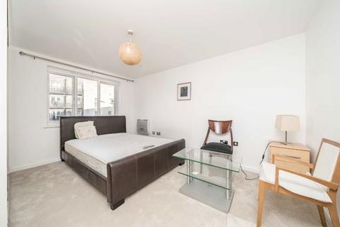 2 bedroom flat to rent, Primrose Place, Isleworth TW7