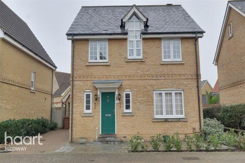 5 bedroom detached house to rent, Redshank Road, CHATHAM