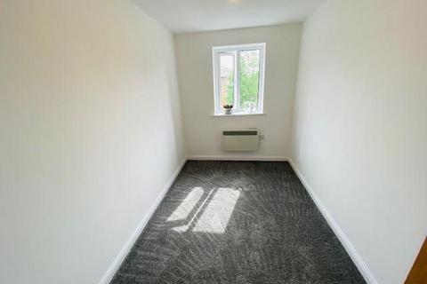 2 bedroom apartment to rent, Pennine Rise, Stoneclough Mews, Oldham, OL1 2LQ