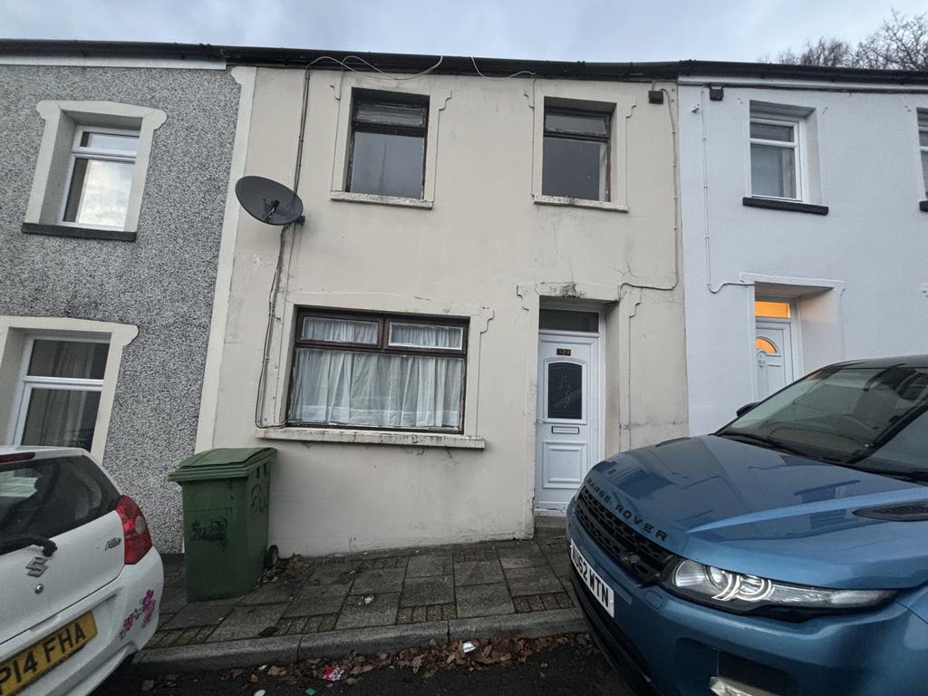 3 Bedroom Terrace Undergoing Renovation