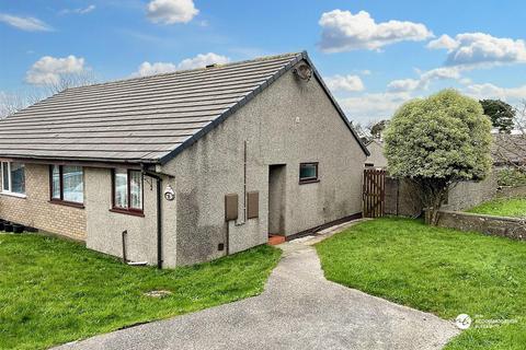 2 bedroom bungalow to rent, Poldue Close, Redruth TR15