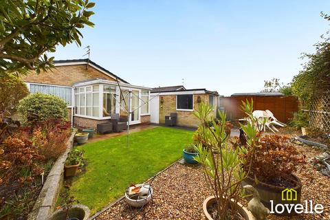 2 bedroom detached bungalow for sale, Canada Drive, East Riding of Yorkshire HU16