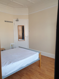 1 bedroom in a house share to rent, Standard Road, Hounslow TW4