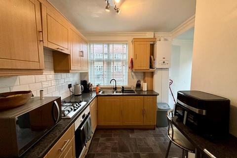 2 bedroom flat for sale, Guelder Road, High Heaton, Newcastle upon Tyne, NE7