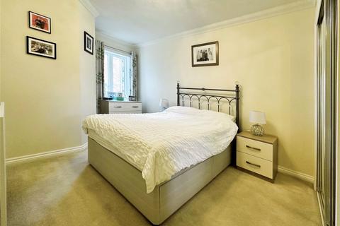 1 bedroom apartment for sale, Nicholls Lodge, South Street, Bishop's Stortford