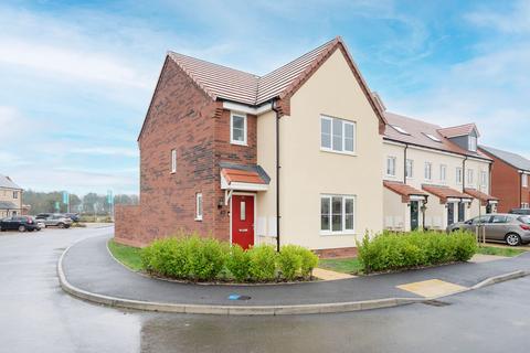 3 bedroom detached house for sale, Ladys Mantle Way, Easton