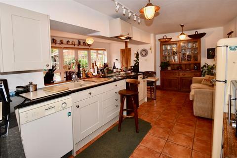 6 Gore Square, Bishops Lydeard, Taunton, TA4 3BW