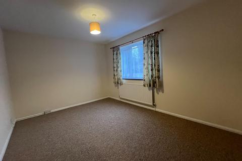 2 bedroom flat to rent, Tollgate Lane, Bury St. Edmunds IP32