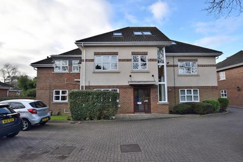 2 bedroom ground floor flat to rent, Spencer Road, New Milton, Hampshire. BH25 6BZ