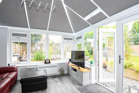 18 Winterslow Road, Trowbridge, BA14 0LX