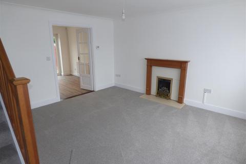 3 bedroom terraced house to rent, Timberleys, West Sussex BN17