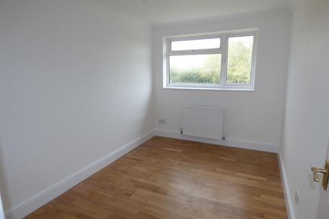 3 bedroom terraced house to rent, Timberleys, West Sussex BN17