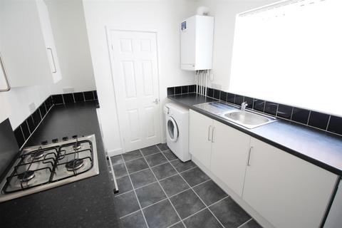 2 bedroom house to rent, Shields Road, Walkerville, Newcastle Upon Tyne