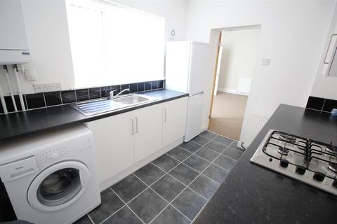 2 bedroom house to rent, Shields Road, Walkerville, Newcastle Upon Tyne