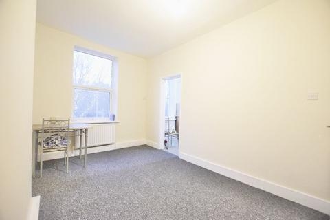 1 bedroom flat to rent, High Road Leyton, London, E10