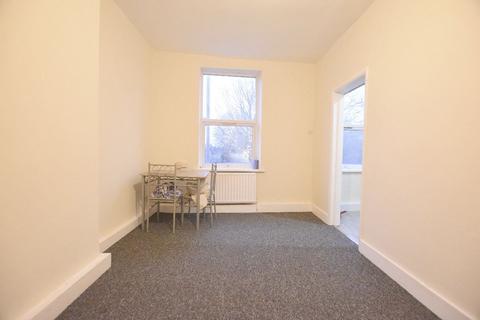 1 bedroom flat to rent, High Road Leyton, London, E10