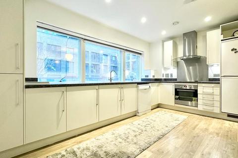 3 bedroom duplex for sale, Magellan Boulevard, London E16