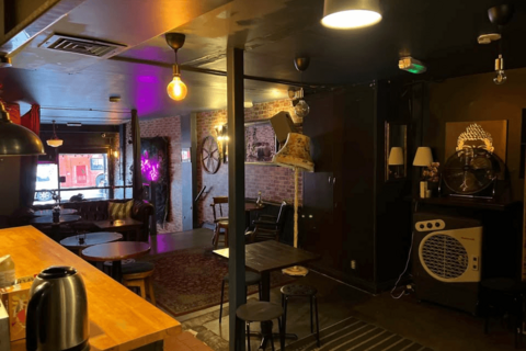 Bar and nightclub for sale, London E8