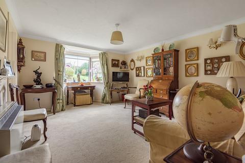 2 bedroom retirement property for sale, Ellingham Close, Alresford, Hampshire, SO24