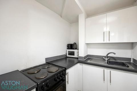 3 bedroom apartment to rent, Baden Road, Brighton BN2