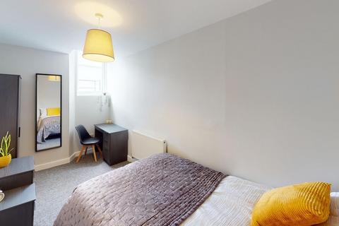 3 bedroom flat to rent, 4 Pitville Place, Pitville Place, Bristol BS6