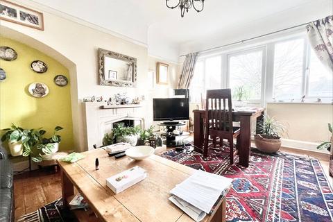 4 bedroom semi-detached house to rent, Woodlawn Crescent, Whitton, Middlesex, TW2