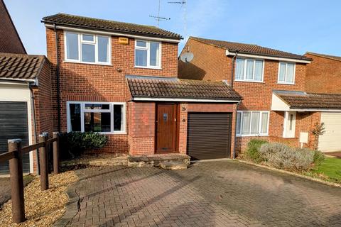 3 bedroom link detached house for sale, Plover Close, Buckingham