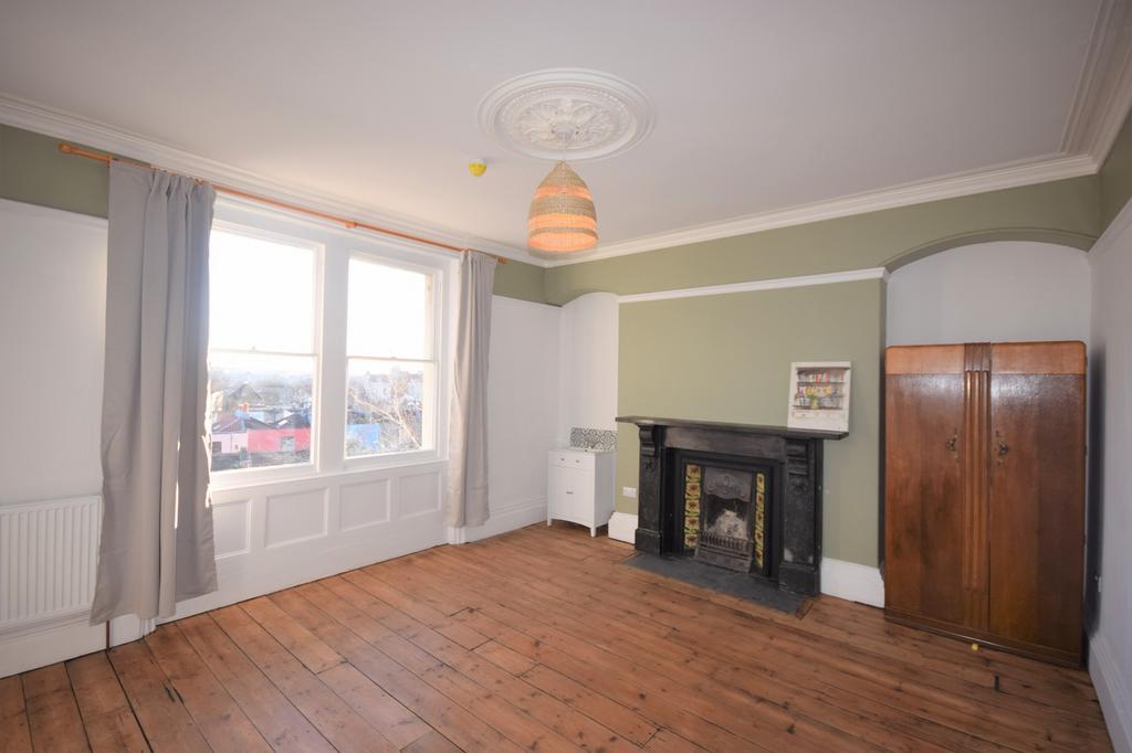 A spacious and bright large double bedroom feat...