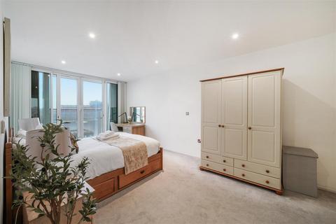 2 bedroom apartment for sale, The Oxygen, Western Gateway, London