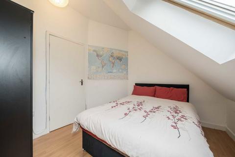 1 bedroom flat for sale, Spur Road, Isleworth TW7