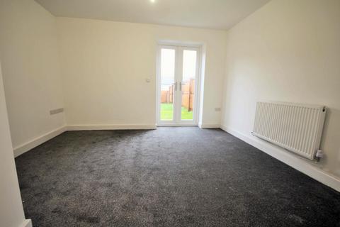 4 bedroom terraced house to rent, Moorcroft Gardens, Tonge Moor, Bolton, Lancs, BL2