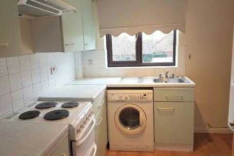 2 bedroom maisonette to rent, Stanier Place, Banbury