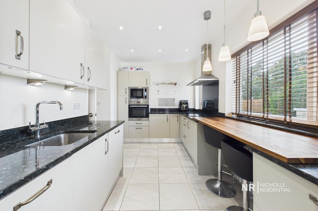 Kitchen/Breakfast Room