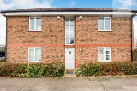 1 bedroom flat for sale, The Oaks, Garth Road, South Ockendon